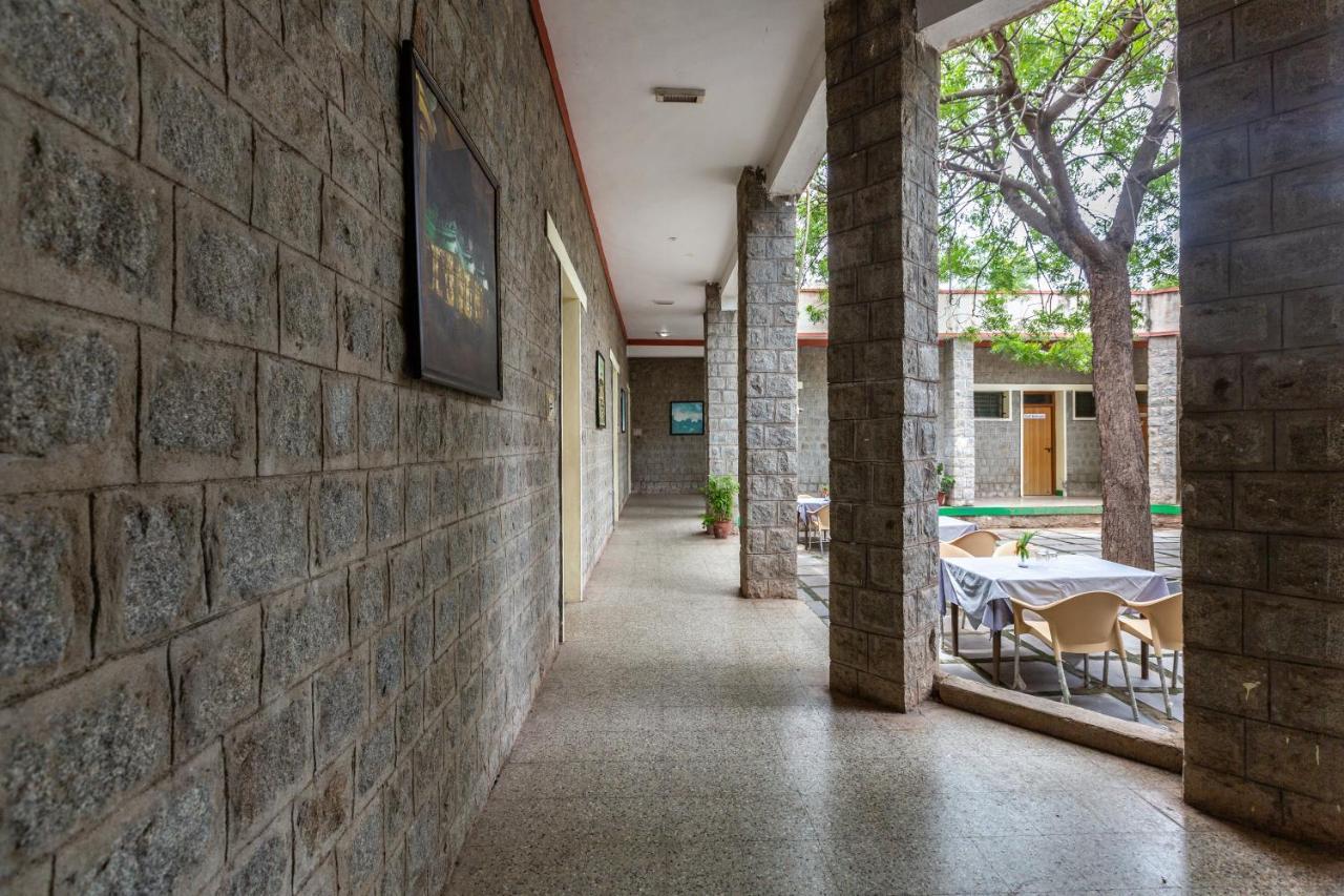 Kstdc Hotel Mayura Bhuvaneshwari Kamalapur Hampi Luaran gambar
