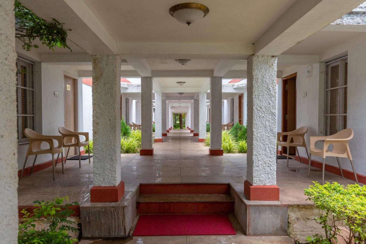 Kstdc Hotel Mayura Bhuvaneshwari Kamalapur Hampi Luaran gambar
