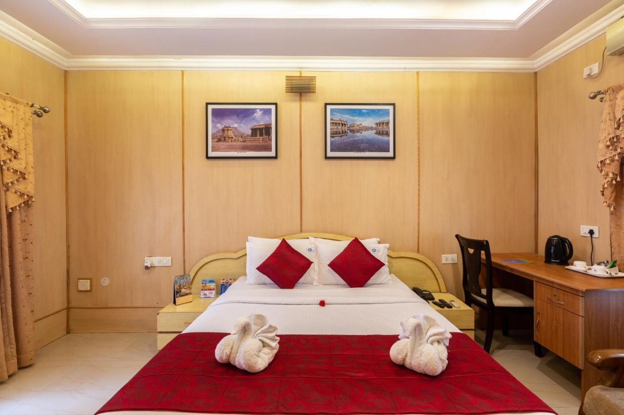 Kstdc Hotel Mayura Bhuvaneshwari Kamalapur Hampi Luaran gambar