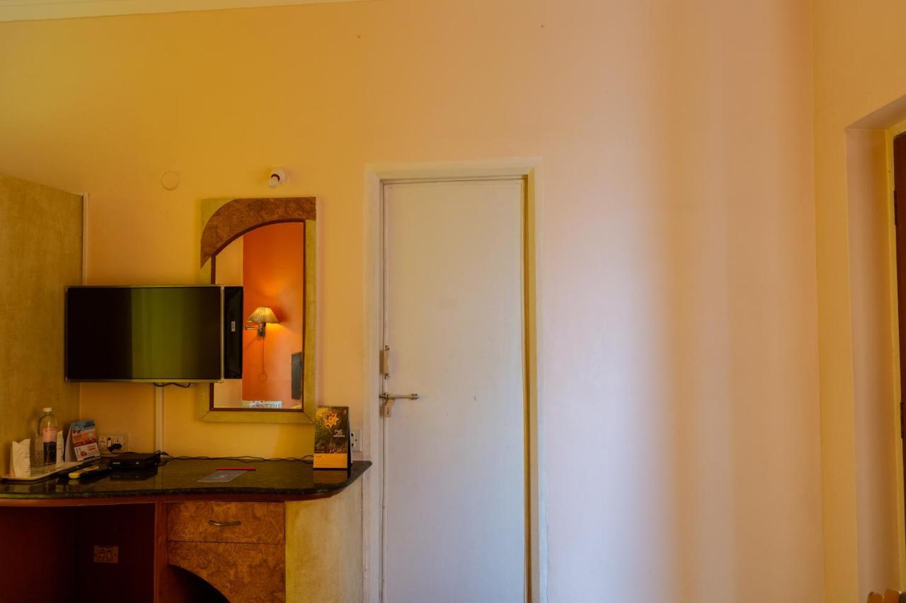 Kstdc Hotel Mayura Bhuvaneshwari Kamalapur Hampi Luaran gambar