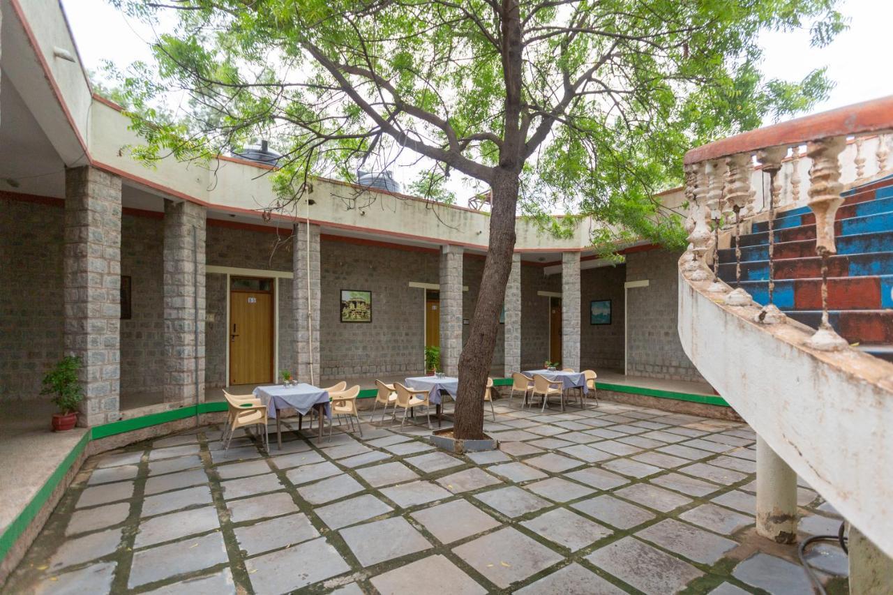 Kstdc Hotel Mayura Bhuvaneshwari Kamalapur Hampi Luaran gambar